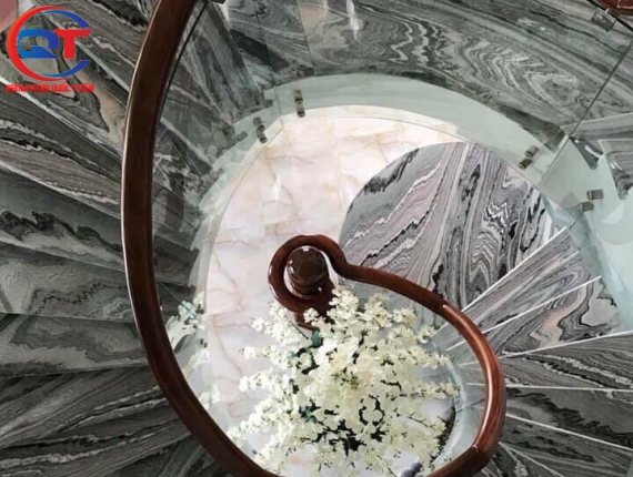 KÍNH CẦU THANG 5